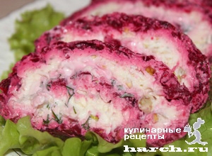 salat-rulet-is-svekli-s-sirom-orehami-i-chesnokom_10