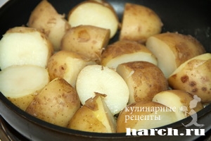 molodoy kartofel so shpinatom i chesnokom_1
