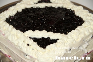shokoladniy tort s chernoy smorodinoy venecianskiy kupec_14