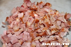 salat is kopchenoy kuricy s vetchinoy i gribami_3