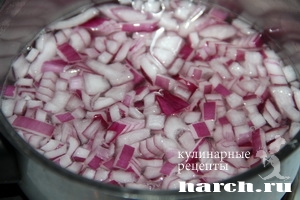 sloeniy salat s chernoy redkoy ukrainskaya noch_01