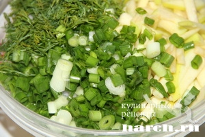 salat is svegih ogurcov s redisom i yablokom_4