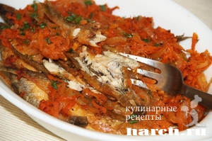 korushja s lukom i morkoviu v tomate_11