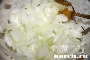 salat s kuricey pomidorami i maslinami moskva_01