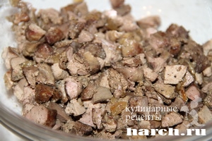 salat is kurinoy pecheni so svegim ogurcom moskoviya_2