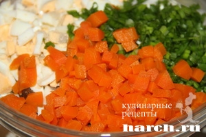 salat is kurinoy pecheni so svegim ogurcom moskoviya_4