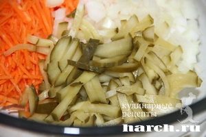 salat is govyadini s kvashenoy kapustoy slavyanskiy bazar_3