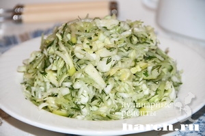 salat is molodoy kapusty s redkoy i ogurcom_6