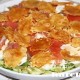salat s krasnoy riboy i sirnimi chipsami puchina_9