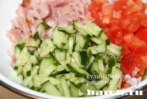 salat s kopchenoy kuricey i pomidorom azazel_4