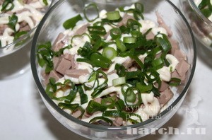salat is pecheni treski v bokalah laskovoe more_3
