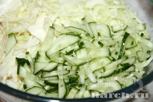 kartofelno-kapustniy salat s ogurcom_3