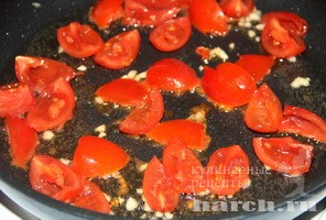 makarony s kurinimy frikadelkami i pomidoramy_06