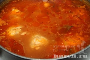 kuriniy sup s risom i solenimy ogurcamy_09