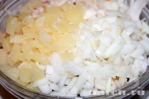 salat is kvashenoy kapusty so svekloy i ananasom_3