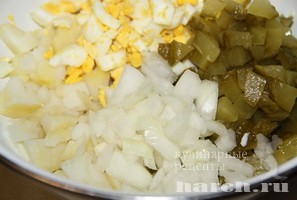 salat s redisom i konservirovanoy riboy prichal_5