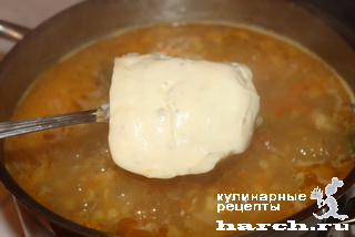 Сырный суп с чечевицей и курицей