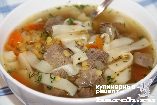 Чечевичный суп с говядиной и лапшой