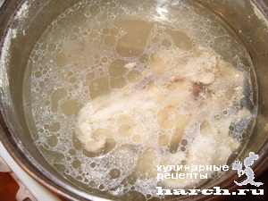 Густой суп из чечевицы с курицей