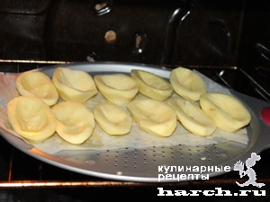 Картофель, фаршированный грибами с сыром