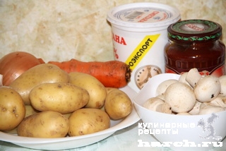 Картофельное рагу с грибами и томатом