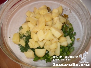 krestiyanskiy-ovoghnoi-salat-s-solenimi-gribami_3