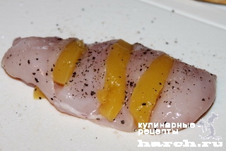 Куриное филе с персиками под сыром