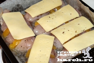 Куриное филе с персиками под сыром