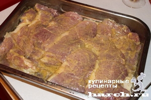 Мясо, запеченное под шубой "Петровское"