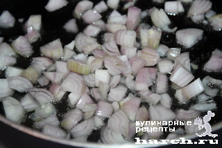 Перловая каша с консервированным тунцом и овощами