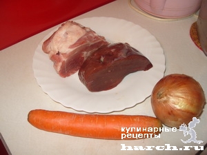 Поджарка из свинины с говяжьей печенкой