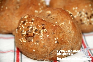 Пшенично-ржаные булочки с тмином