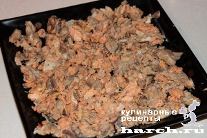 Рыбный салат с жареными грибами "У причала"