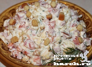 Салат из цветной капусты с ветчиной "Псковский"