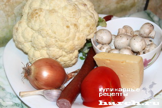 Салат из цветной капусты с грибами и колбасками "Краинский"