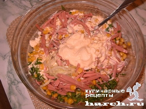 salat-is-kapusti-s-kolbasoi-apetithiy_08