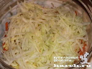 Салат из кольраби с сыром и грецкими орехами "Александра"