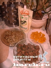 salat-is-kurinoy-pecheni-s-lukom-i-sladkim-percem-petrovskiy_01
