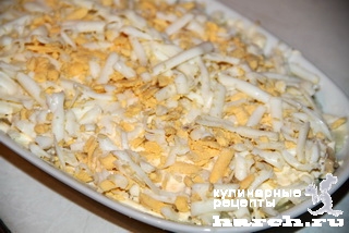 Салат из печени трески с сухариками "Остоженский"