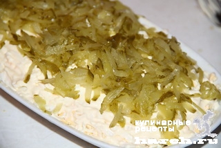 Салат из печени трески с сухариками "Остоженский"