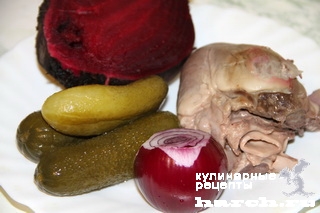 Салат из свиного сердца со свеклой "Белорусский"
