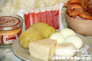 Салат с крабовыми палочками, креветками и икрой мойвы "Моряна"
