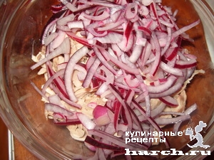 salat-s-kuricey-i-chernoslivom-cherniy-princ_09