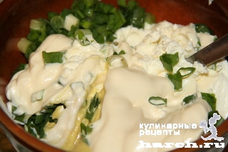 Салат с вареной колбасой, редисом и огурцом "Деревенский"