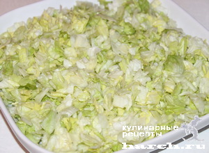 Сборный салат с сухариками "Коккиль"