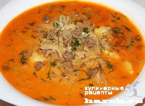 Сырный суп с капустой и мясным фаршем