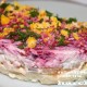 sloeniy salat s otvarnoy riboy i svekloy margaritka_09