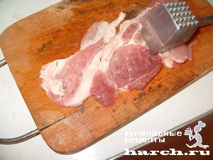 Свинина, запеченная с баклажанами и помидорами "Сочинская"