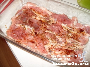 Свинина, запеченная с баклажанами и помидорами "Сочинская"