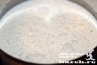 Творожно-песочный пирог с грушами и кокосовым кремом